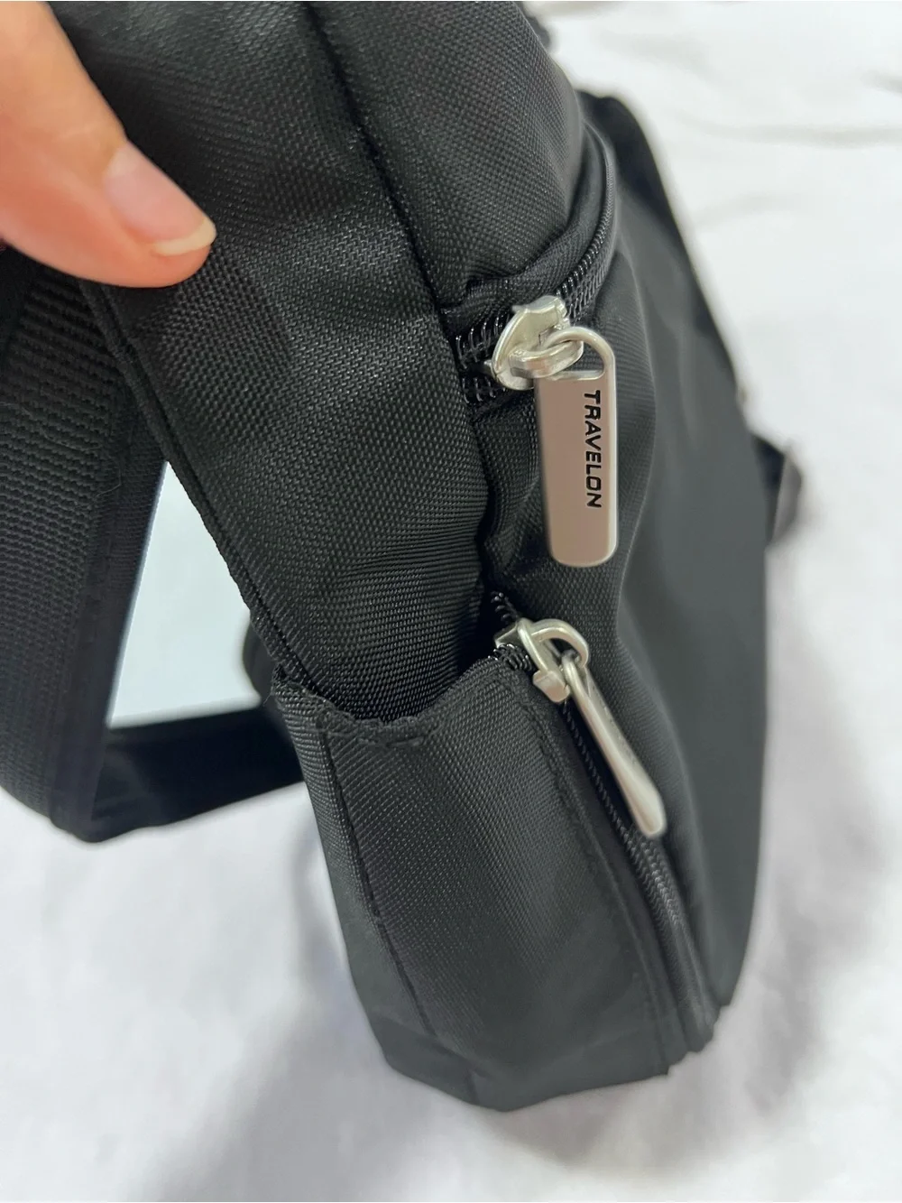 Travelon Black Nylon Crossbody Travel Bag Organizer Multi Pocket Lightweight